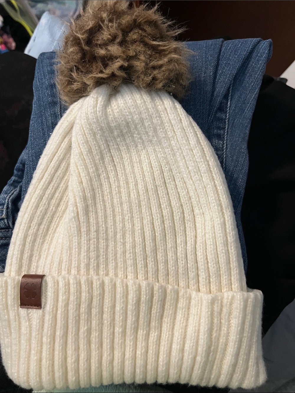 Lucky Brand Cream Ribbed Knit Beanie with Brown Faux Fur Pom